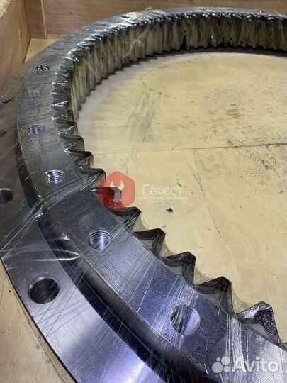 Опорно-поворотный круг Volvo EC360NLC 14563350