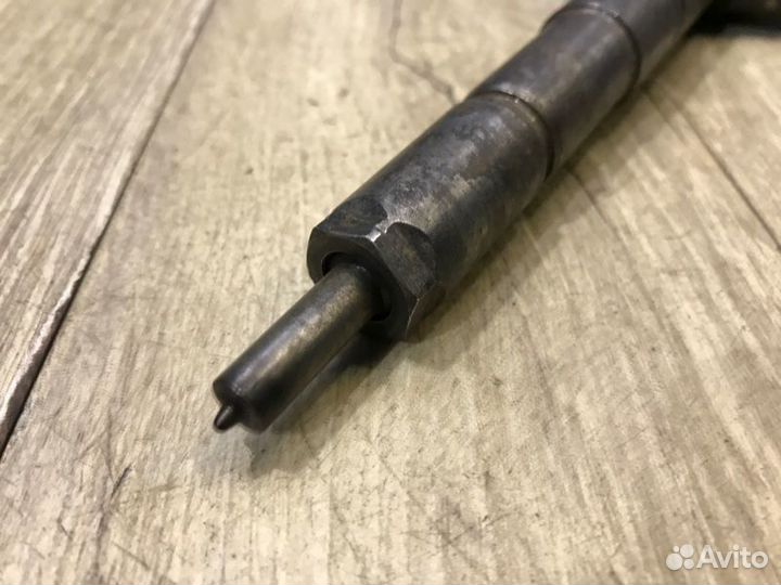 Форсунка топливная Opel Zafira C 2.0 A20DT 2012