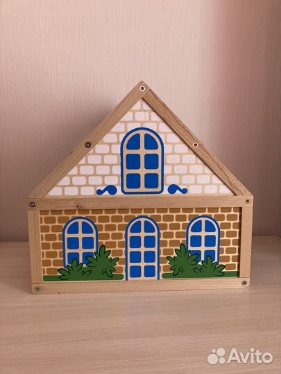 Домик кукольный деревянный