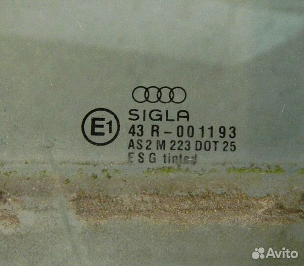 Стекло двери задней левой Audi 80 B3