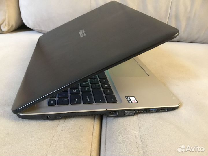 Asus X540Y в отличном состоянии