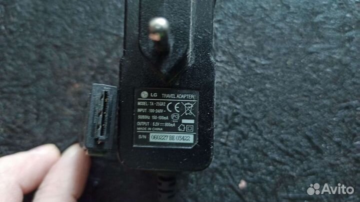 Зарядное устройство и адаптеры