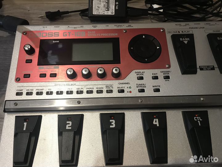 Boss GT-10B Бас гитарный процессор