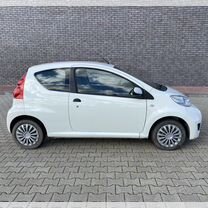 Peugeot 107 1.0 MT, 2011, 180 000 км, с пробегом, цена 500 000 руб.