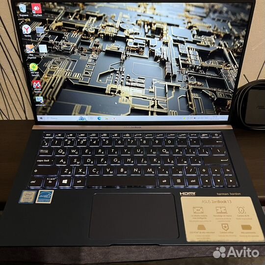 Asus ZenBook 13 i5/8gb/256gb