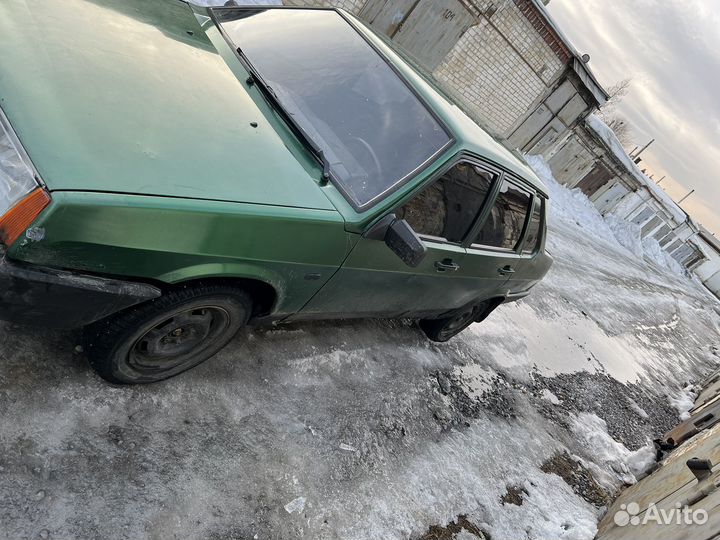 ВАЗ 21099 1.5 МТ, 1999, 160 000 км