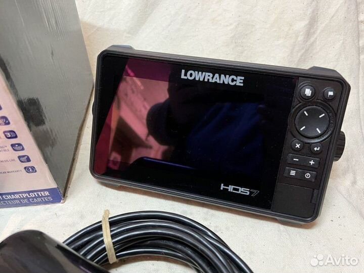 Эхолот Lowrance HDS Live 7 с датчиком 3в1