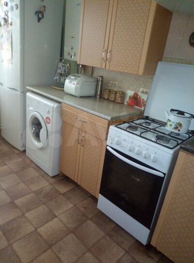 3-к. квартира, 67 м², 1/3 эт.