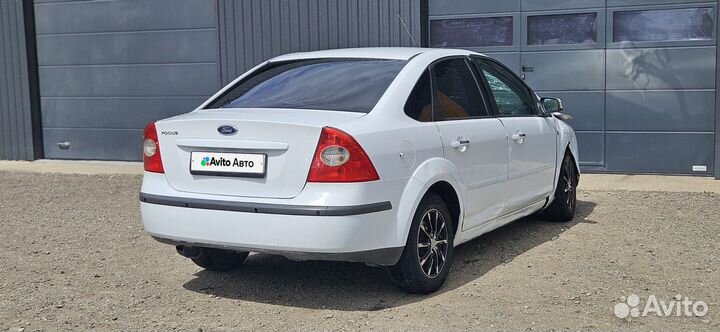 Ford Focus 1.6 AT, 2007, битый, 290 000 км