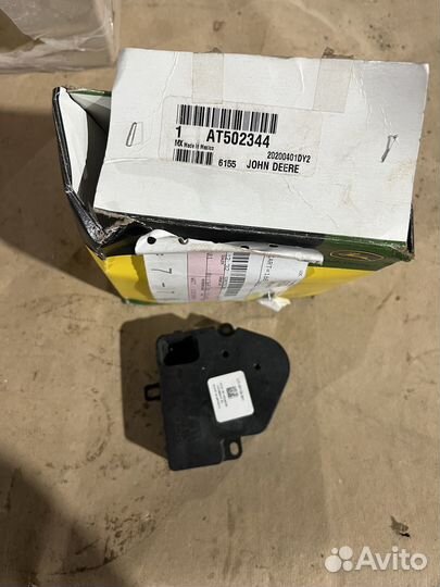Пускатель ат502344