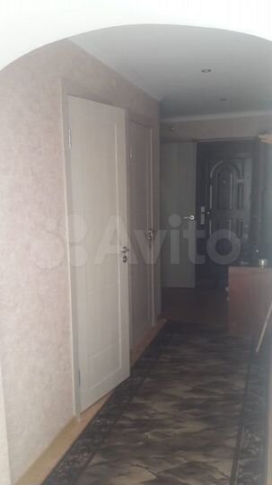 2-к. квартира, 55 м², 2/5 эт.