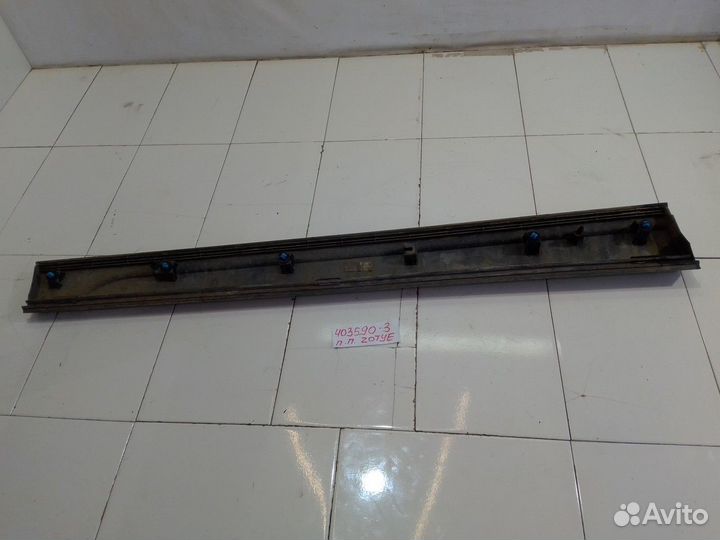 Молдинг двери нижний передний правый (Zotye T600)