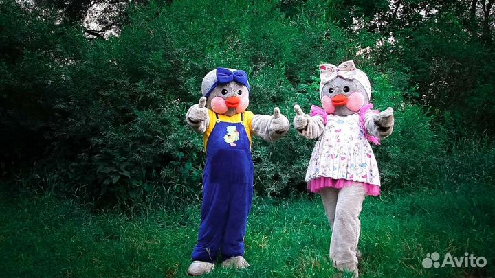 Поздравление от ростовых кукол Белый Мишка и др