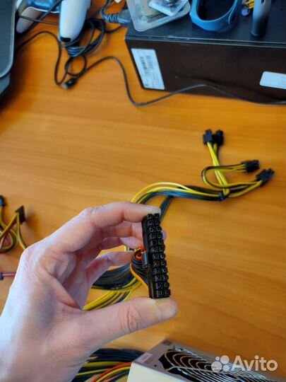 Блок питания 1000w 6+6+2 pin