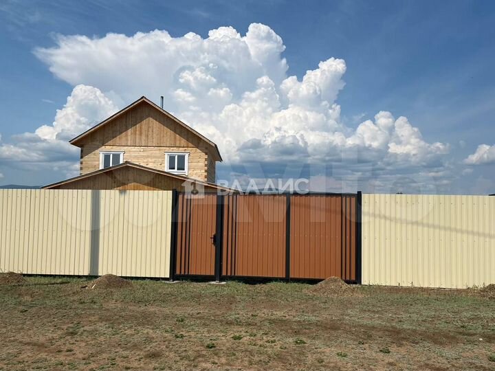 Дом 163,7 м² на участке 8,5 сот.