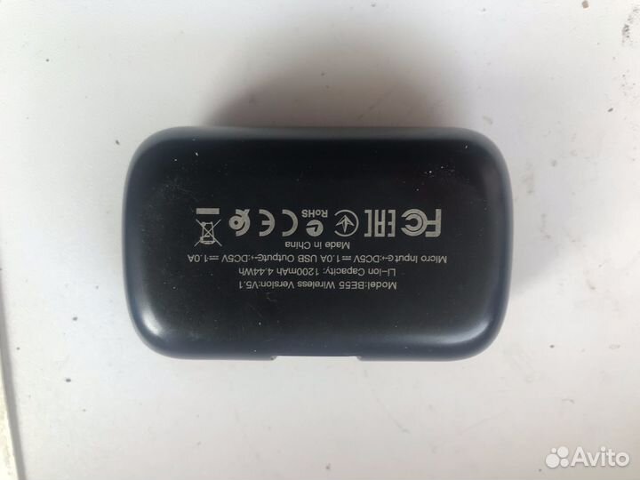 Беспроводной наушник продам Borofone