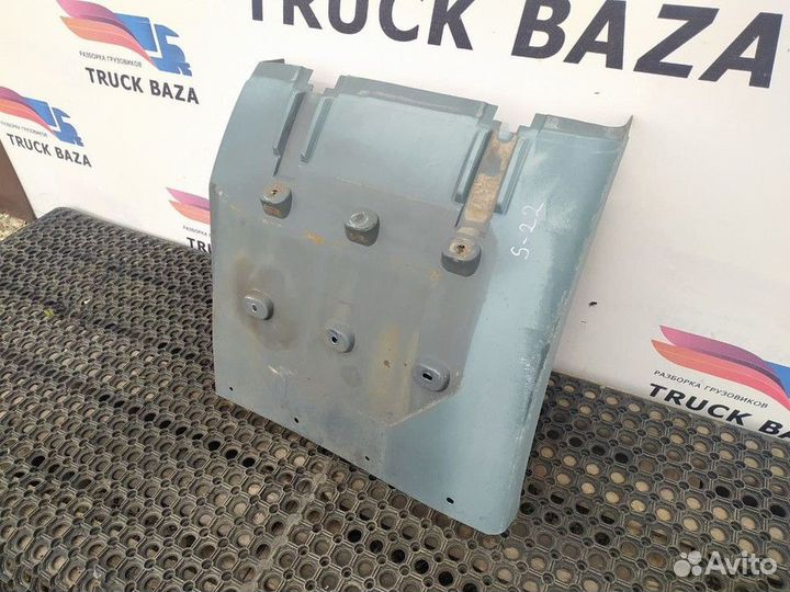 Крыло заднее левое задняя часть