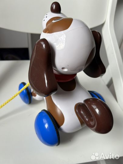 Собака игрушка Tomy
