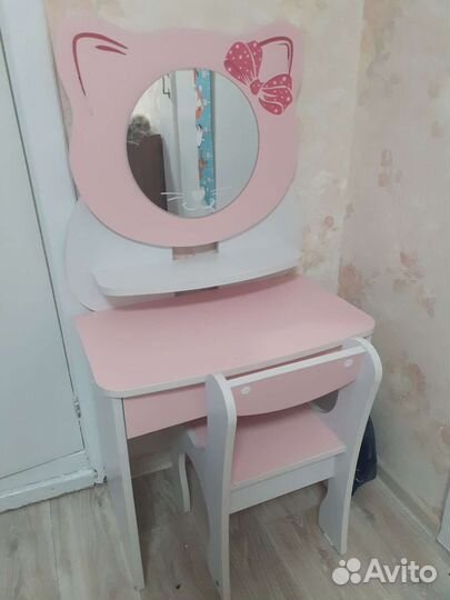 Детский стол и стул