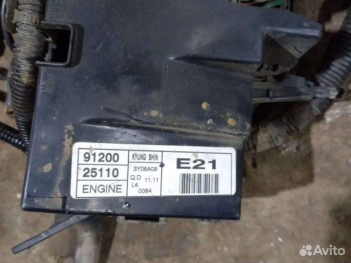 Монтажный блок Hyundai Accent