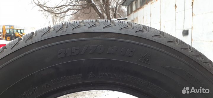 Michelin Latitude Alpin LA2 215/70 R16