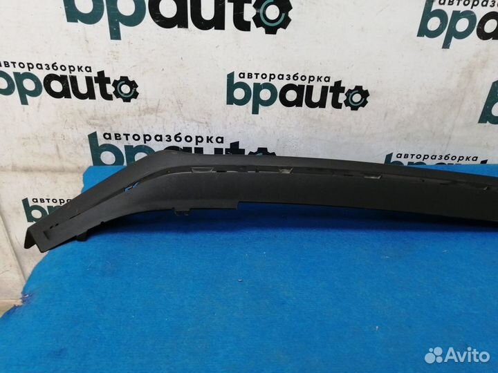 Накладка на нижнюю часть переднего бампера