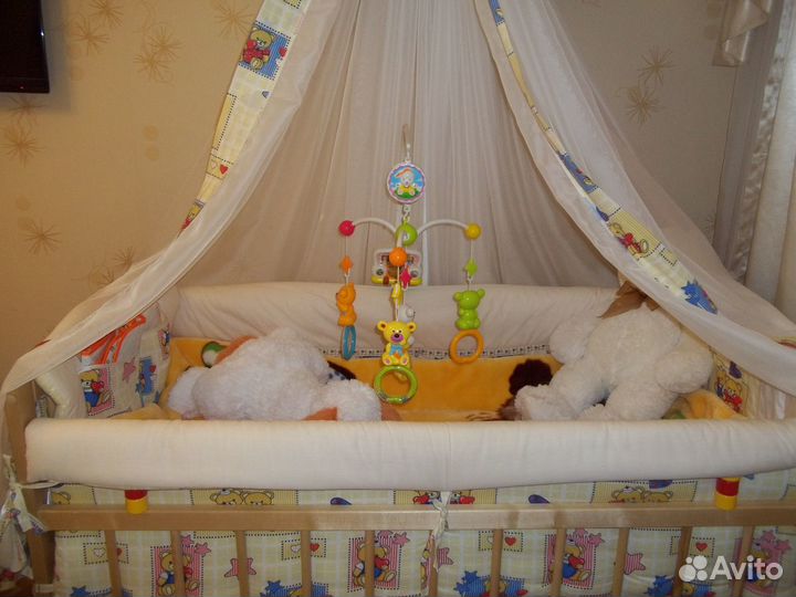 Детская кроватка с маят.механизмом качания+Подарки