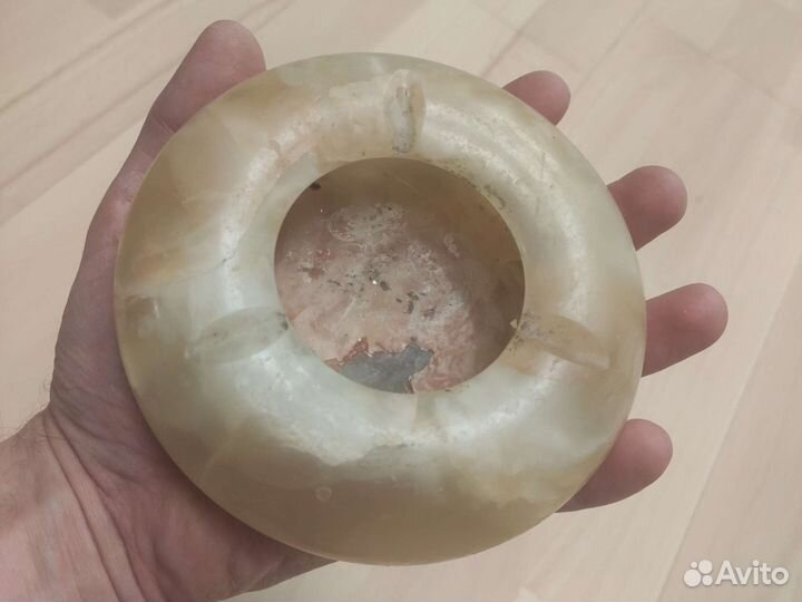 Пепельница из оникса