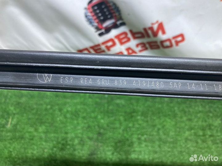 Уплотнитель стекла двери задний левый Volkswagen