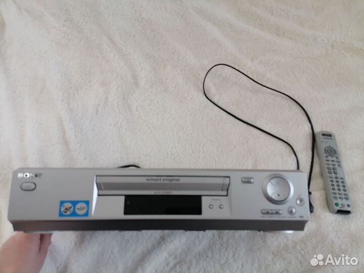 Видеомагнитофон Sony SLV-SE620N