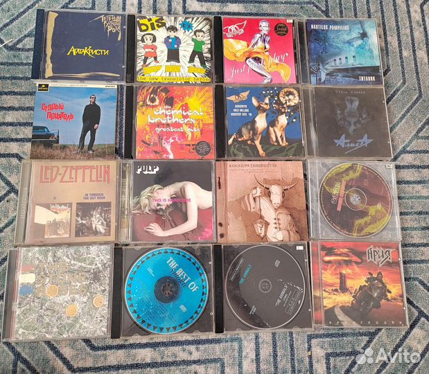 Коллекция музыкальных дисков