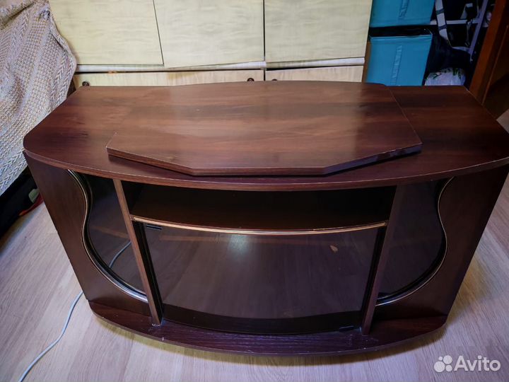 Тумба под телевизор