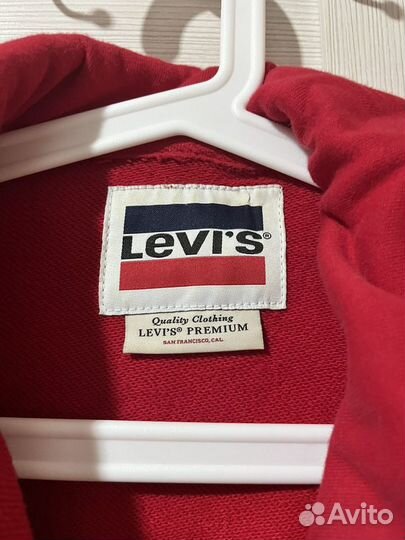 Джинсовая куртка levis