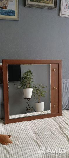 Зеркало настенное