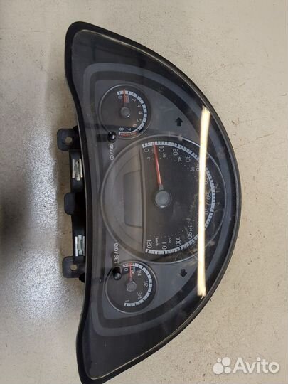 Щиток приборов Volkswagen UP, 2012