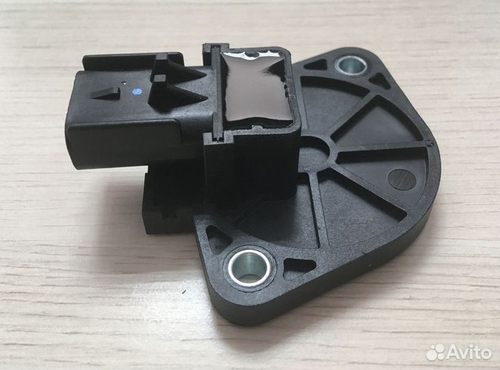 Датчик распредвала Крайслер 2,4 и Сайбер Волга