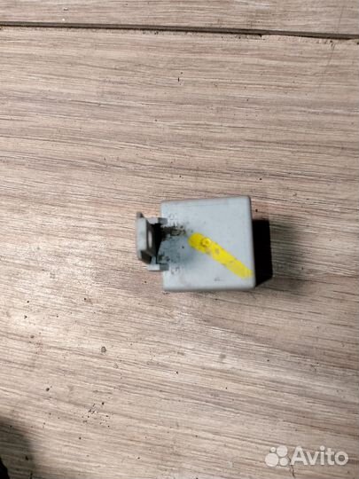 Реле кулисы АКПП Citroen C4 2