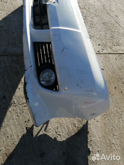 Бампер передний Toyota Alphard ANH10