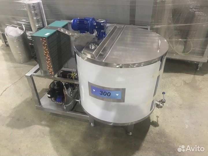 Танк охладитель молока вертикальный уом 600 литров