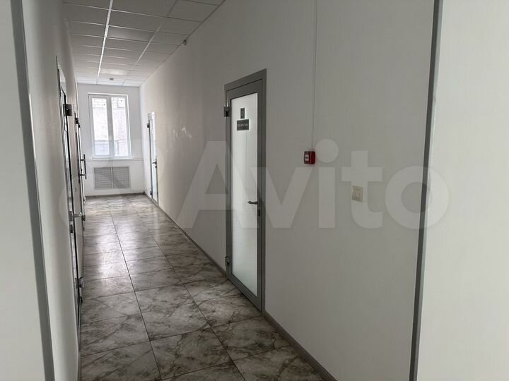 Офис, 17.6 м² + склад 72 кв