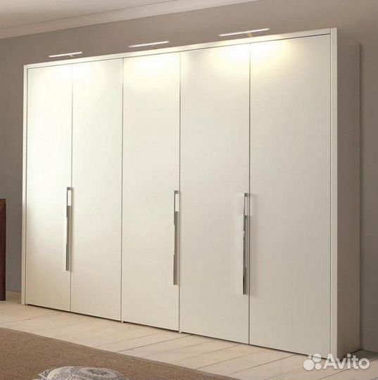 Шкаф распашной на заказ