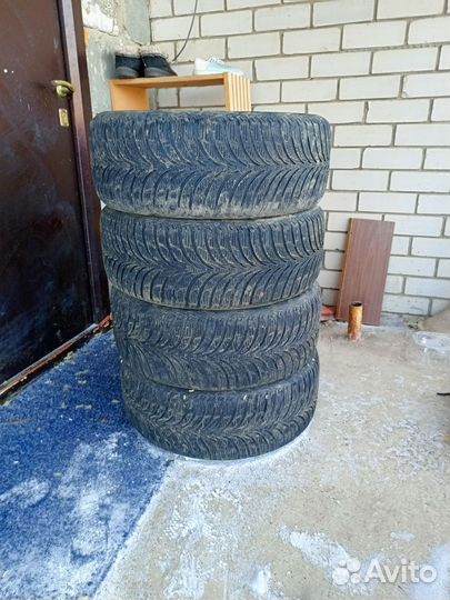 Goodyear Cargo Ultra Grip 215/55 R17