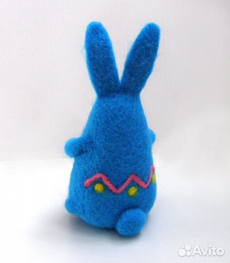 Заяц пасхальный валяный