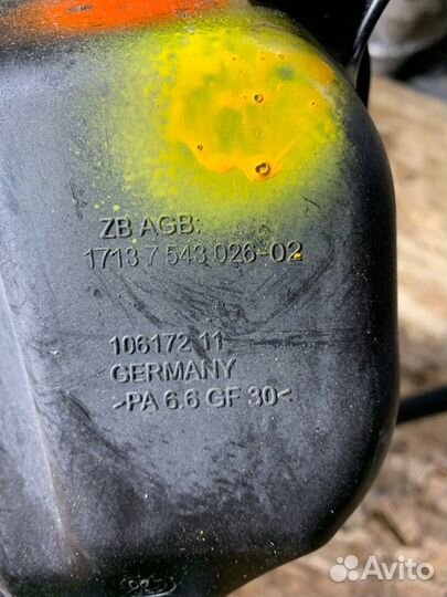 Бачок расширительный Bmw 3 E90 седан N46B20BA