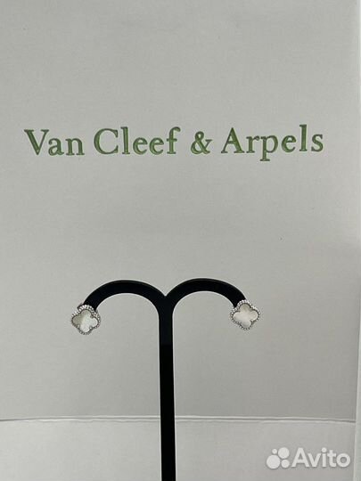 Золотые серьги пусеты van cleef Ван Клиф