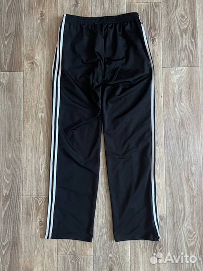 Широкие штаны Adidas type