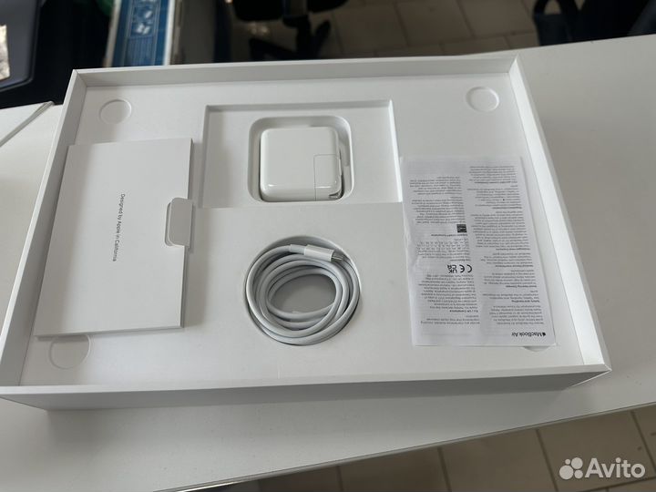 Macbook air 13 2020 m1 8gb 256