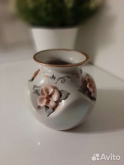 Вазочка. Кисловодский фарфор