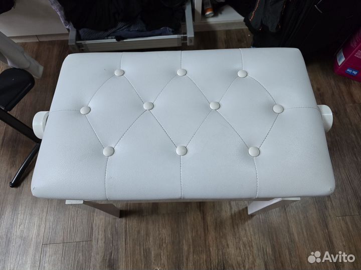 Цифровое пианино Roland + банкетка