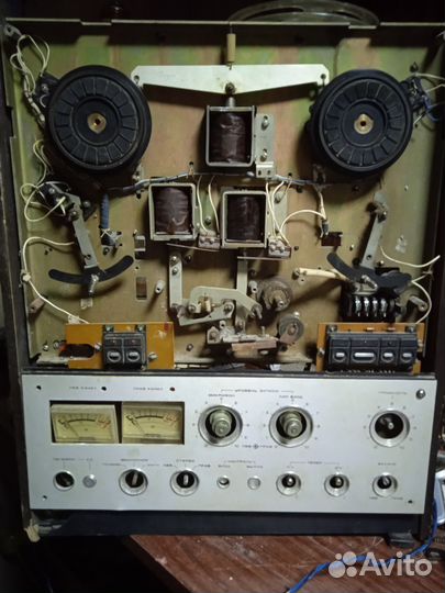 Катушечный магнитофон Ростов 112 Астра110